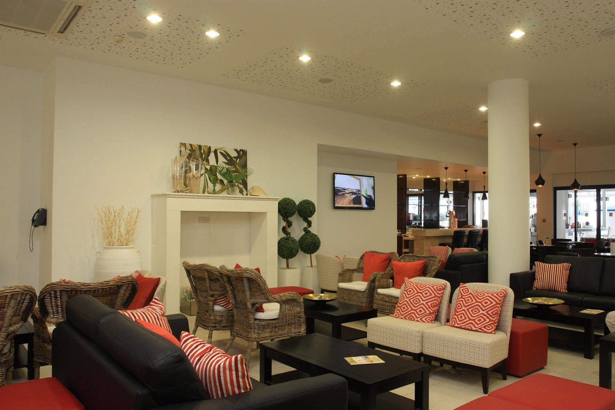Marismare Apartments Αγία Νάπα Εστιατόριο φωτογραφία
