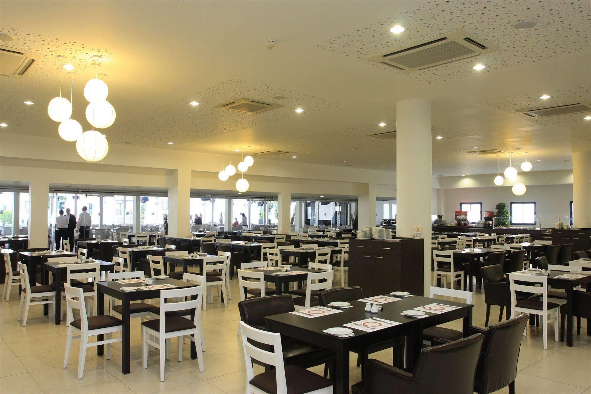 Marismare Apartments Αγία Νάπα Εστιατόριο φωτογραφία